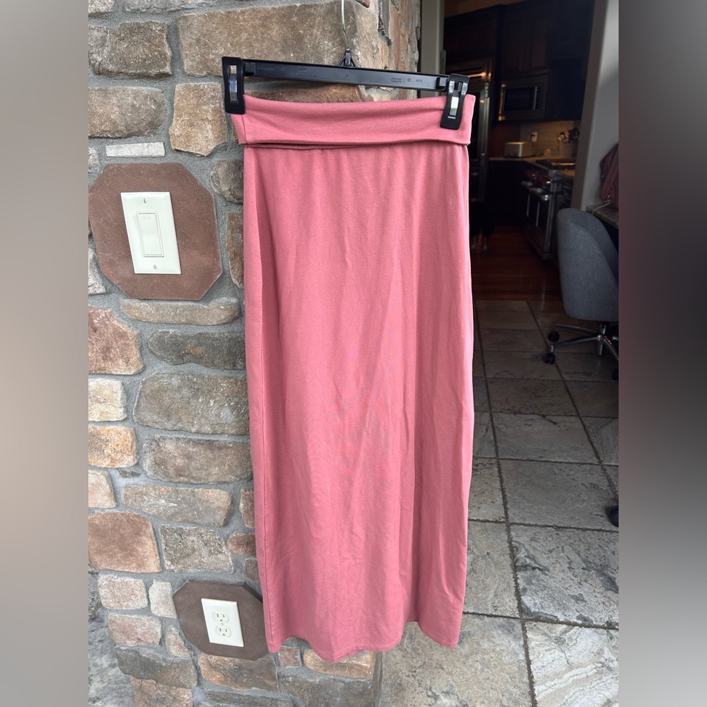 Arie Women’s Pink Maxi Skirt